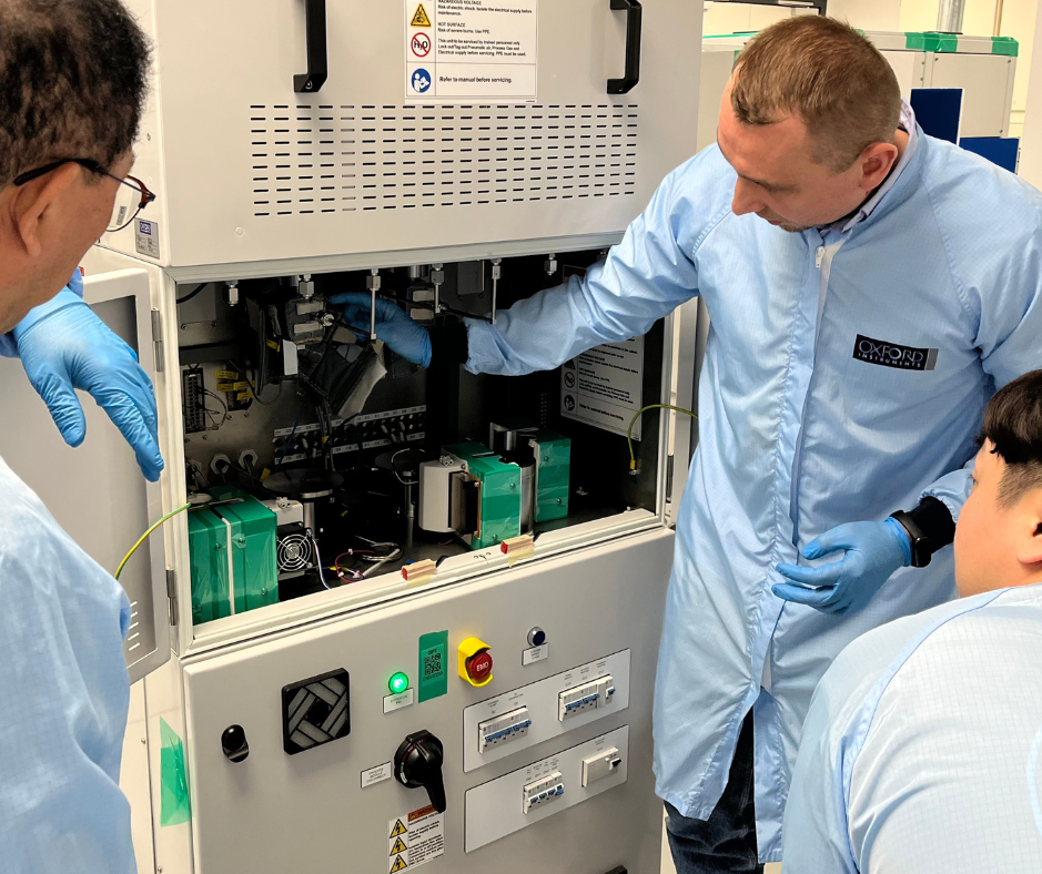 Plasma Technologyのチームを指導している男性