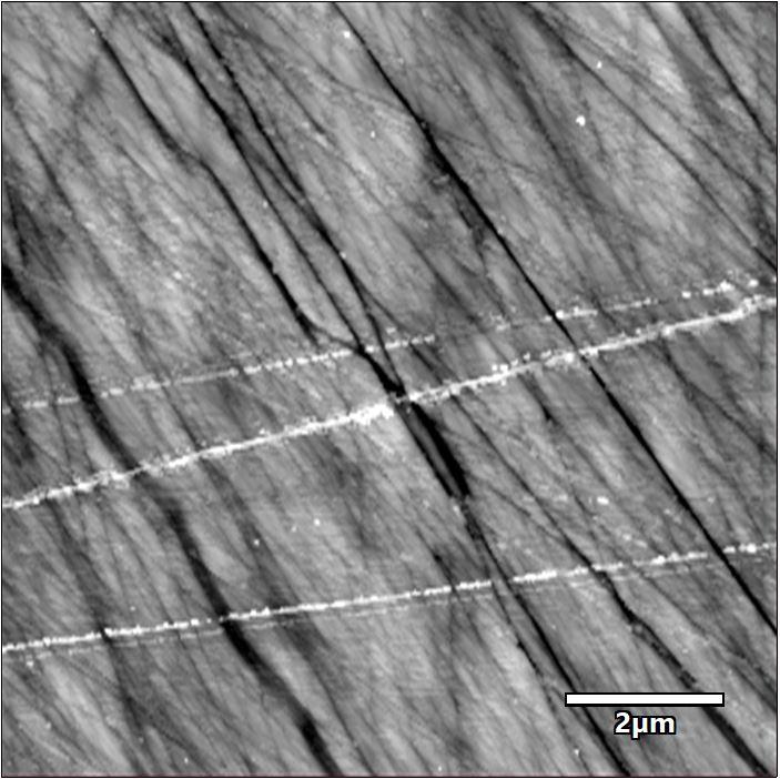 SiC 基板表面 (研磨前)